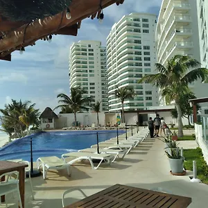 1 Bedroom Seaview In Ocean Dream Apartment